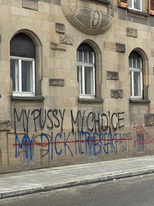 Mein Penis, ihr Frühstück; meine Pussy, meine Entscheidung