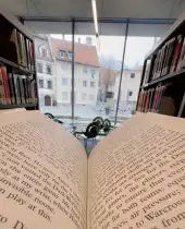 Bibliothek - kostenlose Bildung - Gerechtigkeit